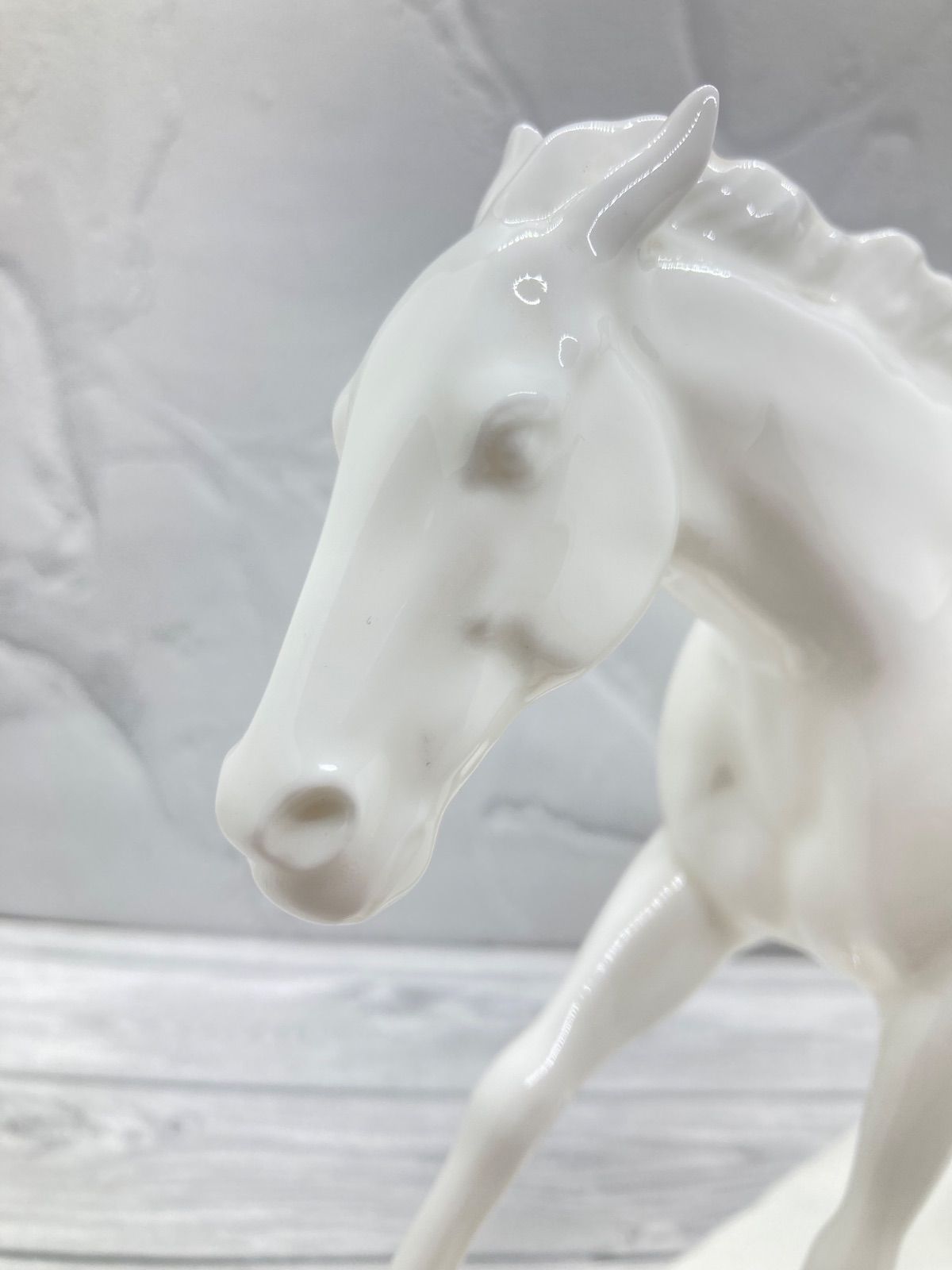 ノリタケ ボーンチャイナ Noritake スタジオコレクション 馬 置物