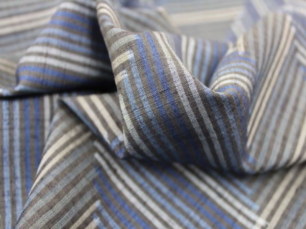 平和屋着物○本場大島紬 7マルキ 牡丹 正絹 逸品 未使用 CAAU2170yc