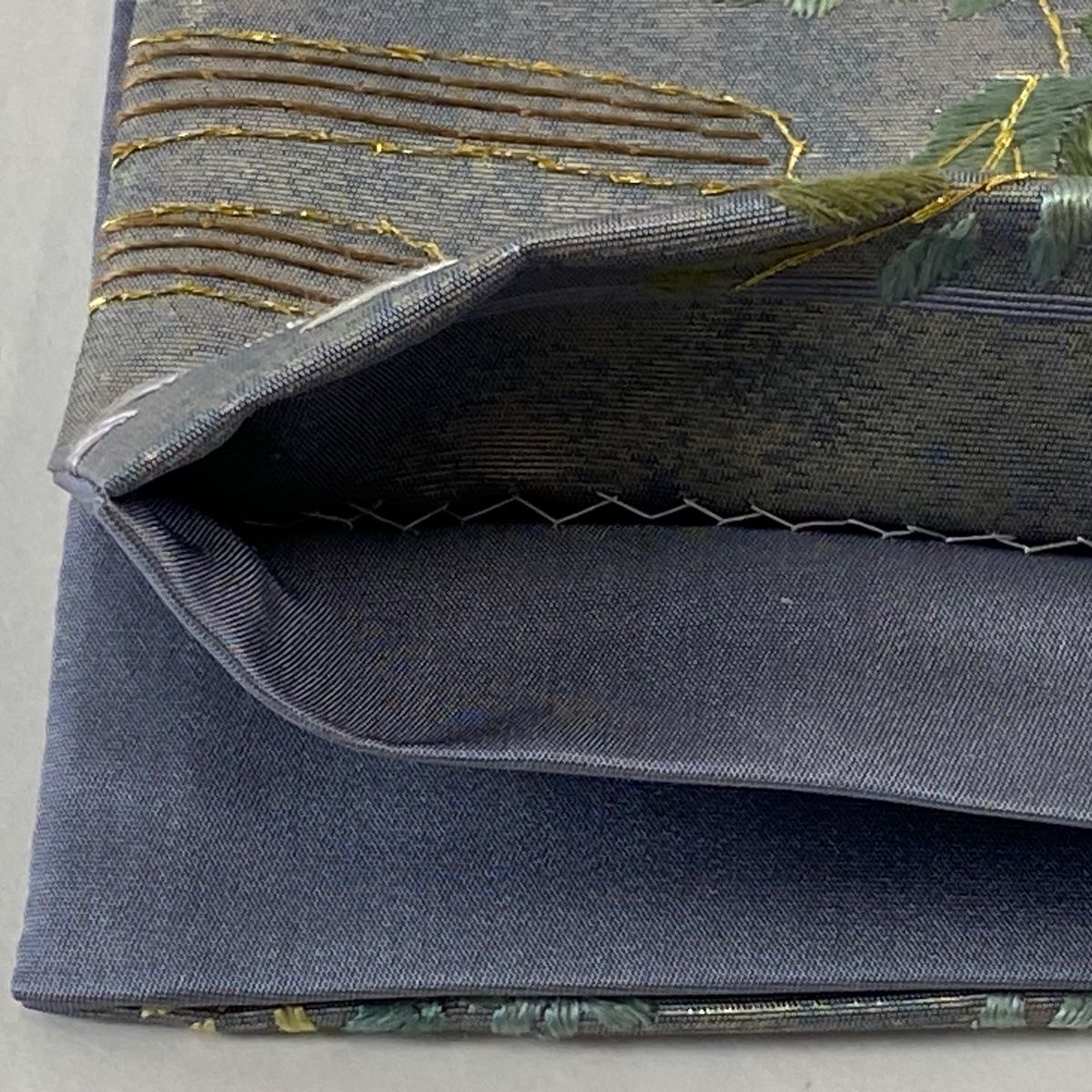 408my44◆天平花喰鳥文様 袋帯 金銀ラメ糸◆美品 数寄屋袋 御軾天平唐花文錦 – 龍村美術織物公式オンラインショップ