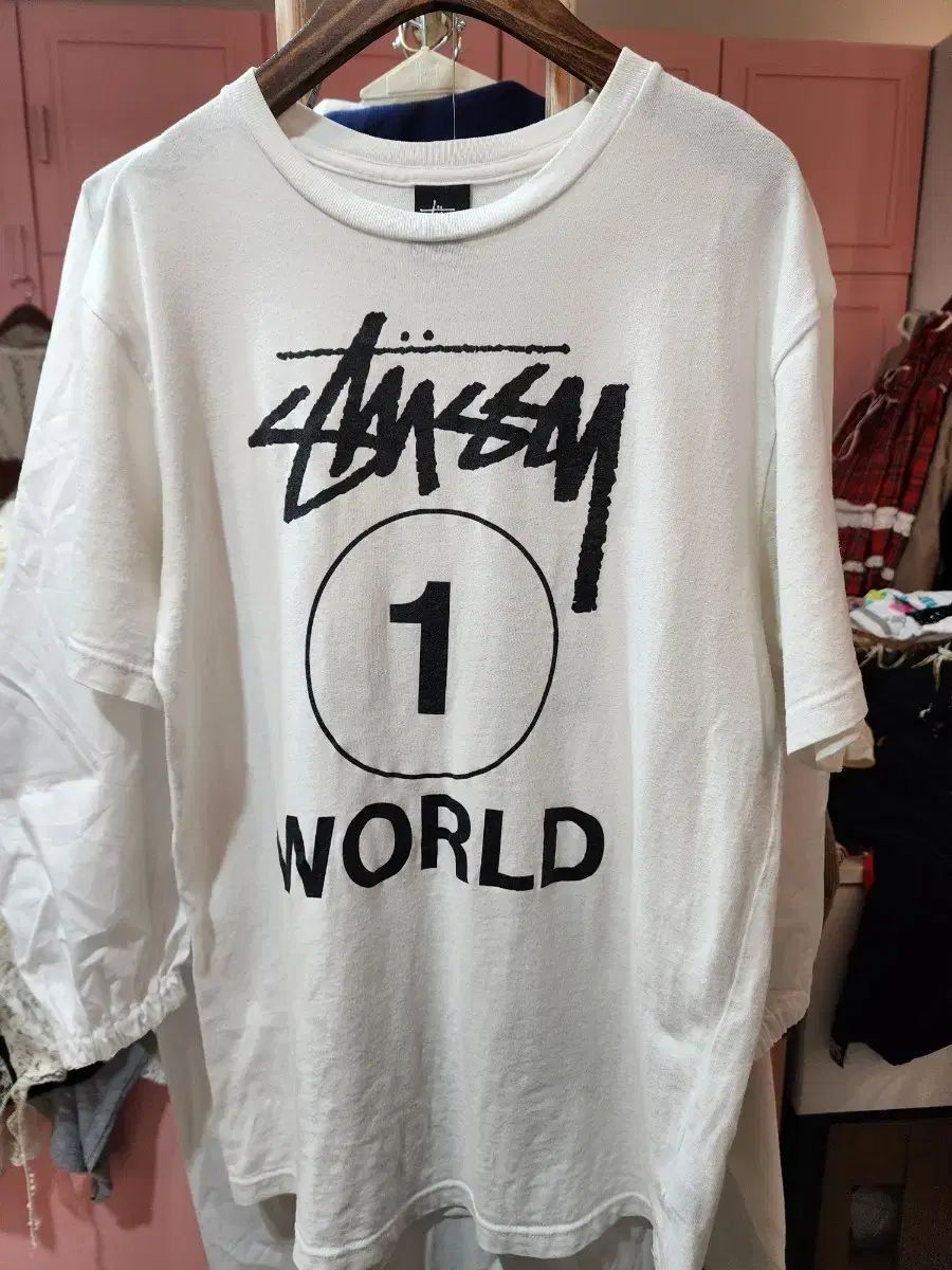 【雷市場（ポンジャン）商品韓国直送】STUSSY(ステューシー) ワールド 半袖