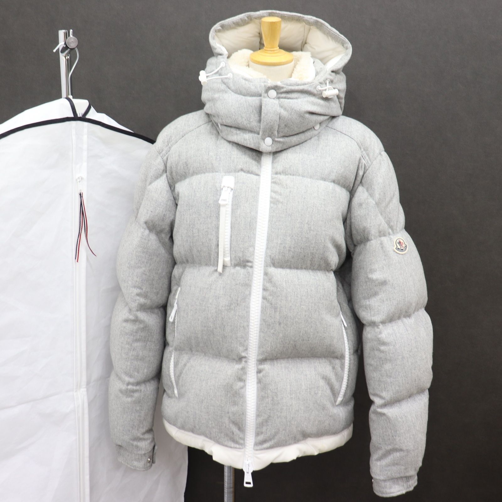 ITH1YNQ9WM00 国内正規品 MONCLER モンクレール TARENTAISE ダウン 