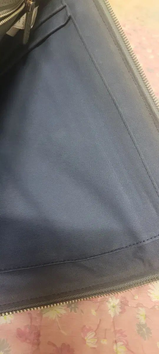 クラッチバッグ