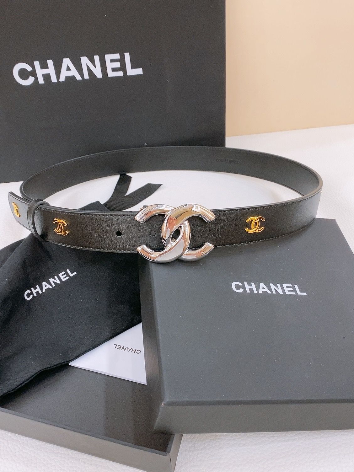 CHANEL レザー 多重巻きベルト 楽天市場】シャネル CHANEL ベルト ベルト 衣料品 レザーベルト