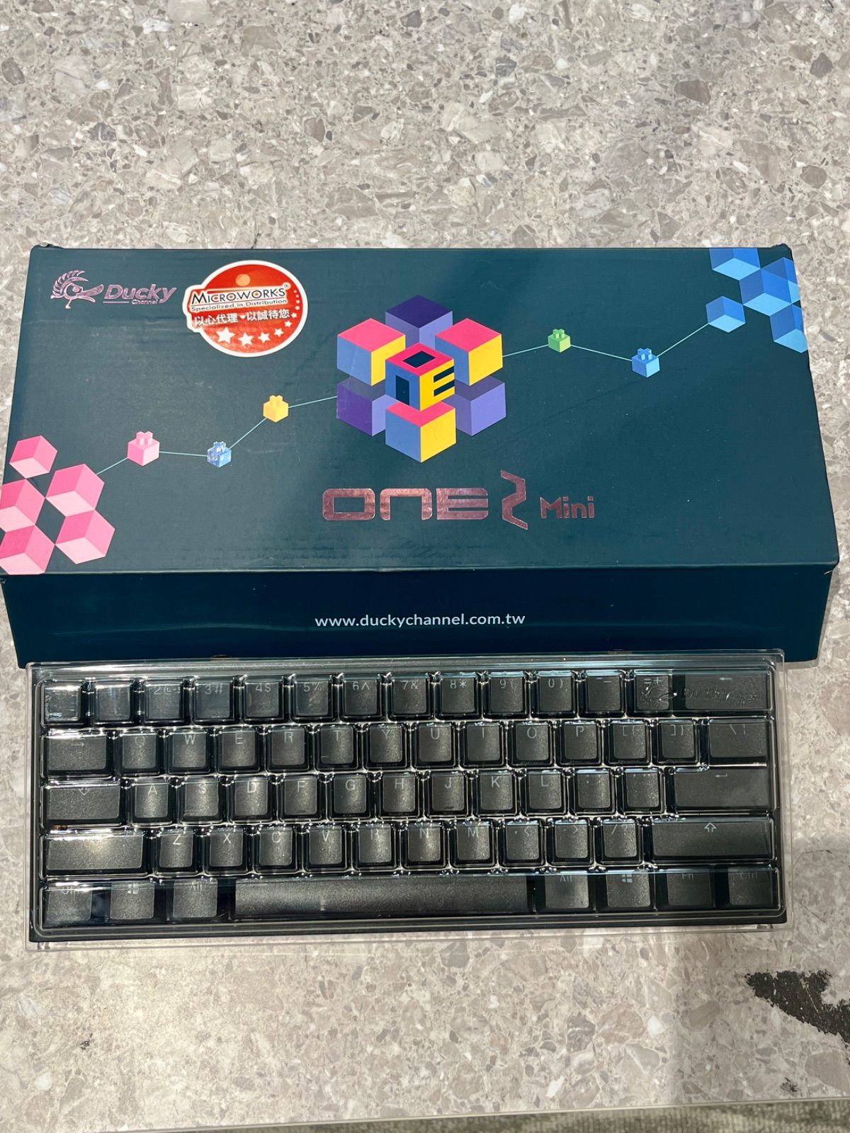 【動作確認済み】Ducky One 2 Mini RGB 茶軸　（ブラック）付属品不備あり