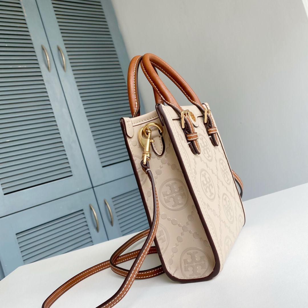 TORY BURCH トリーバーチ Tモノグラム コントラスト エンボス