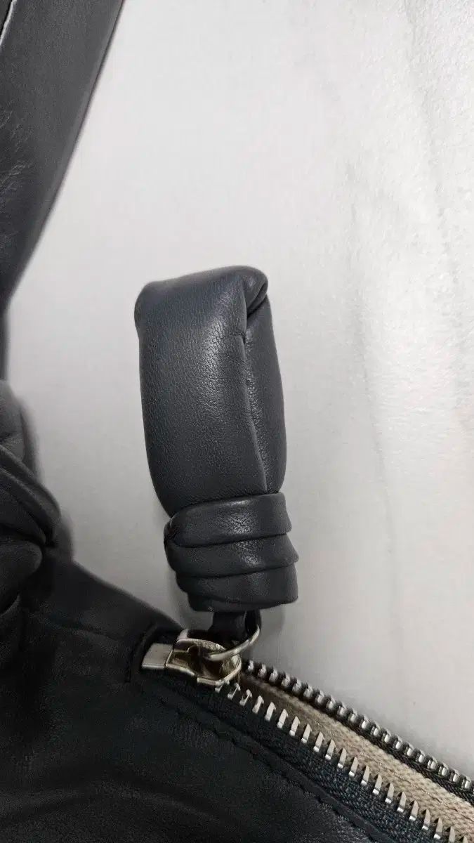 LEMAIRE ルメール クルーネック スモールバッグ グレーカラー