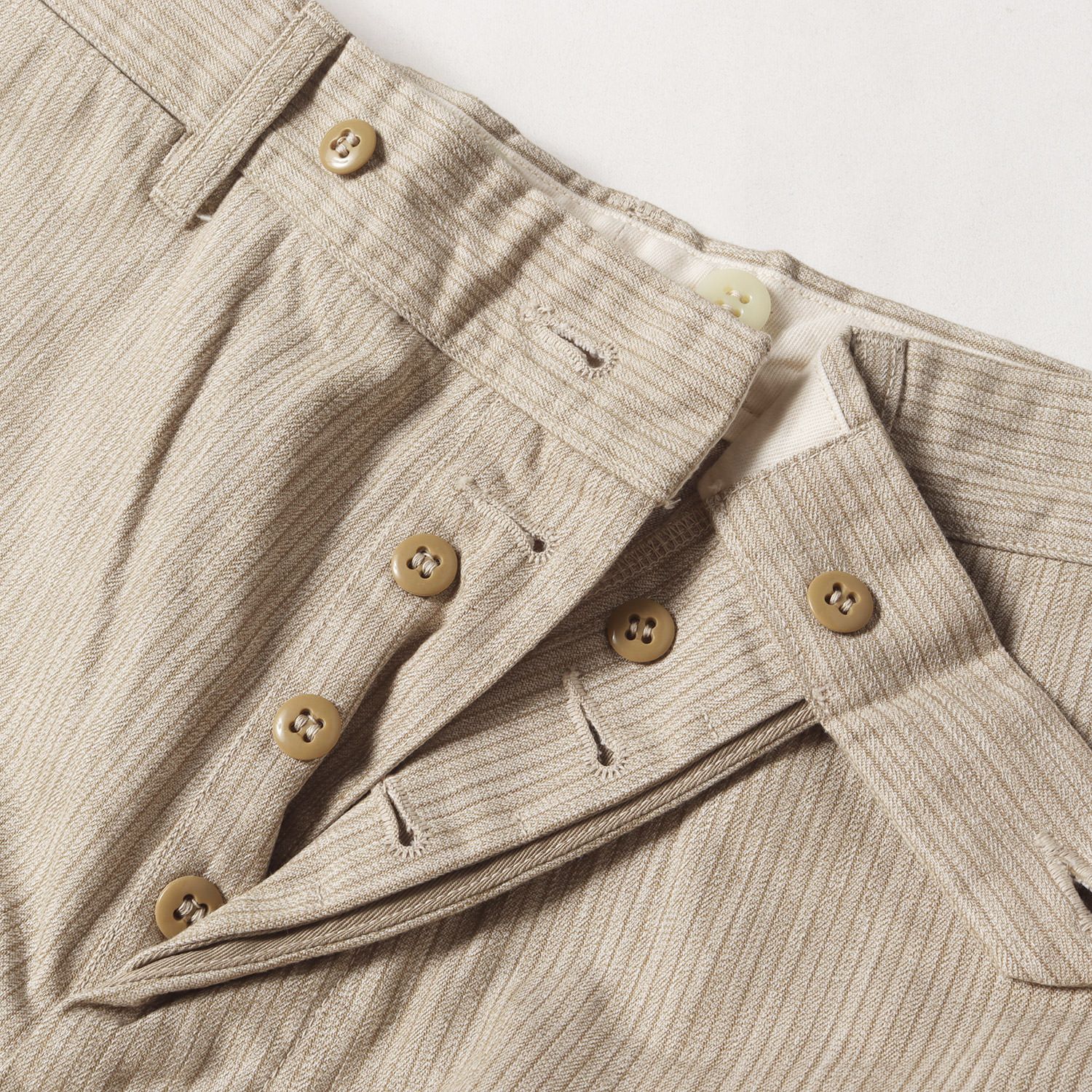 アットラストベージュ ワークパンツ 32