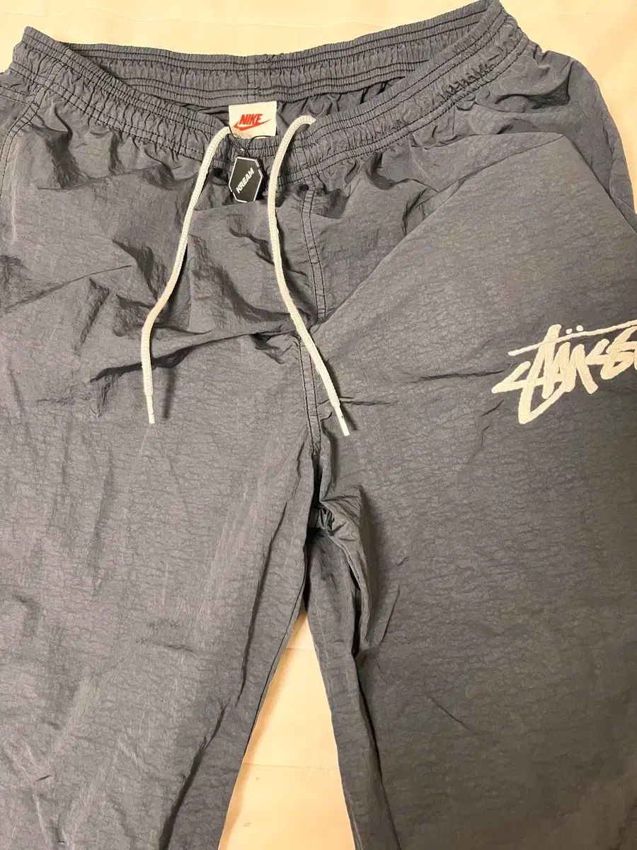 STUSSY × NIKE ビーチパンツ BEACH PANTS ナイロンパンツ NIKE stussy