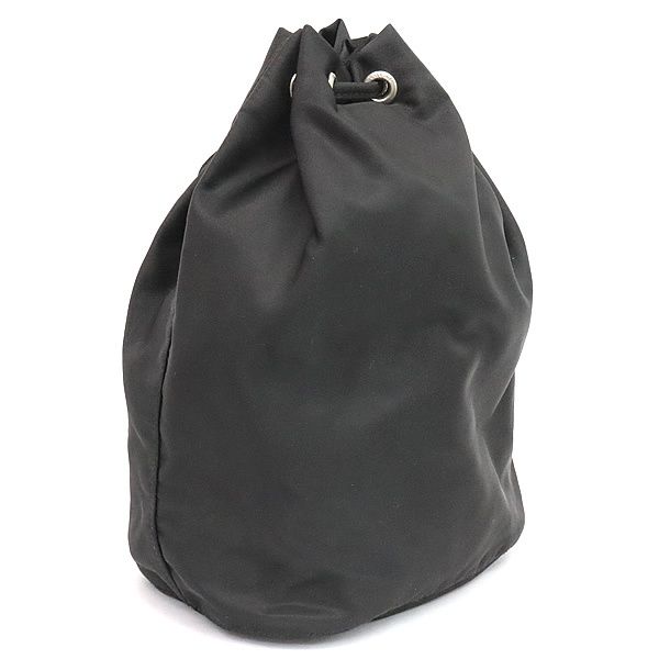 広尾店】 プラダ PRADA 巾着ポーチ 三角ロゴ ナイロン 黒 【17084