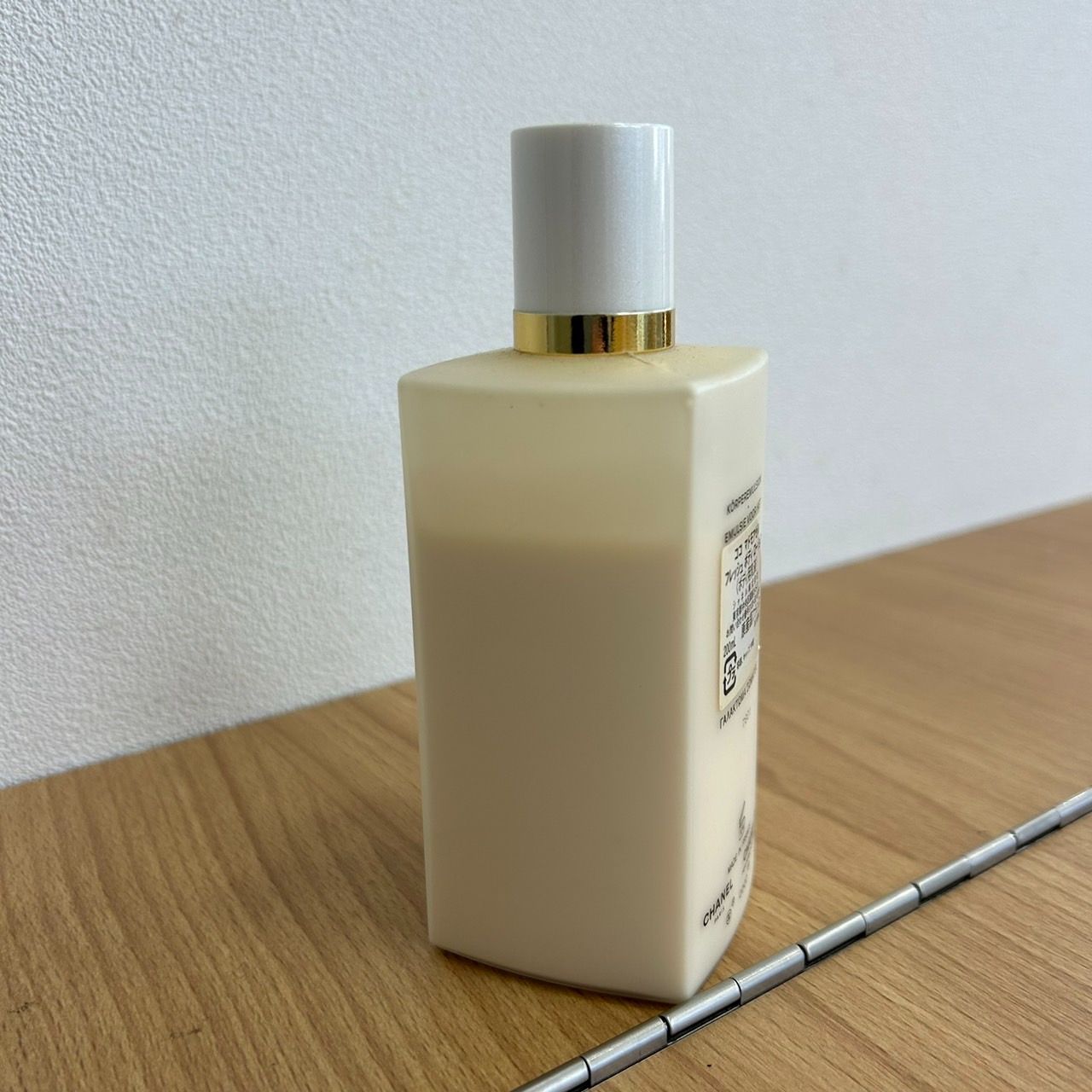 新品未使用 ココ マドモアゼル フレッシュ ボディローション 200ml シャネル ココ マドモアゼル フレッシュ ボディローション 200ml