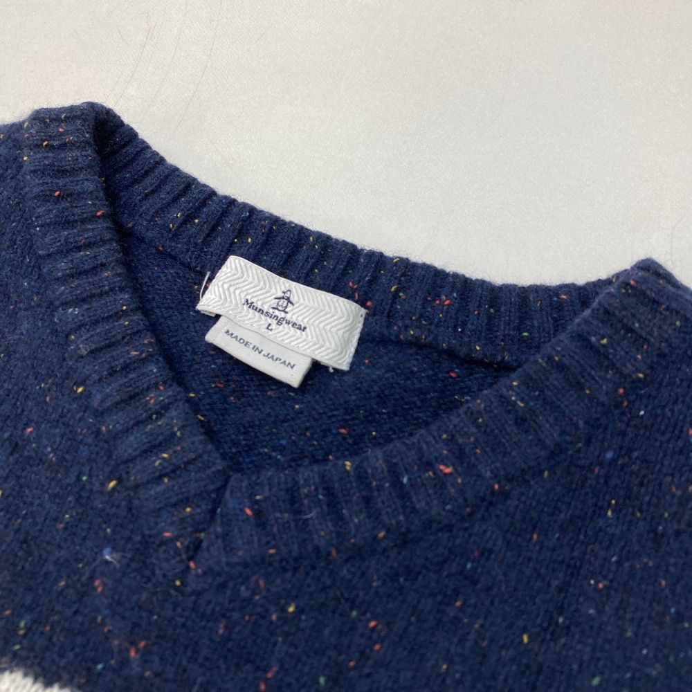 サイズ：L MUNSING WEAR マンシングウェア  裏地付 ハーフジップ ニットセーター  ネイビー系 [240101410185] ゴルフウェア レディース ストスト サイズ：L MUNSING WEAR マンシングウェア ニットセーター