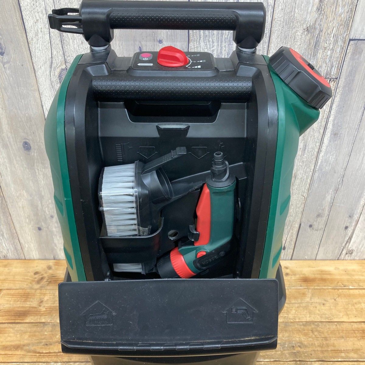 未使用展示品　BOSCH コードレス洗浄機フォンタス FONTUS Amazon | ボッシュ(BOSCH) 18Vコードレス洗浄機 Fontus