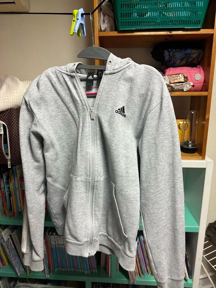 【雷市場（ポンジャン）商品韓国直送】 adidas(アディダス) フード付き ジップアップパーカー L