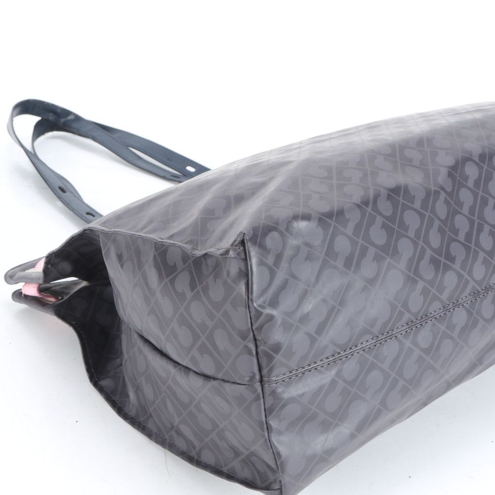 未使用✨ゲラルディーニ ソフティ トートバッグ 肩がけ A4収納 パープル ゲラルディーニ 商品カード付 ソフティ タッセル トート バッグ