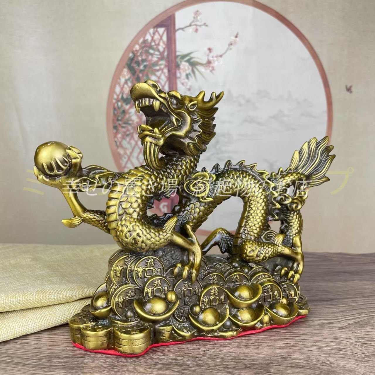 龍 ドラゴン 金 黄金 ゴールド 銅 置物 オブジェ 金龍 風水 開運 縁起 干支 中国 玄関 寝室 方角 金 強力 スピリチュアル 店舗 金運 仕事運 健康運 伝統的 高品質 気高い
