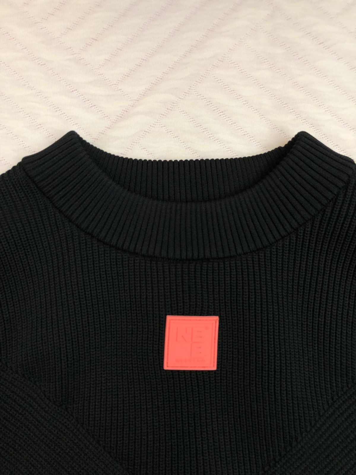 再再再値下げ新品　NBB WEEKEND モックネック2 白 定価15400円 再再再値下げ新品 NBB WEEKEND モックネック2 白 定価15400円