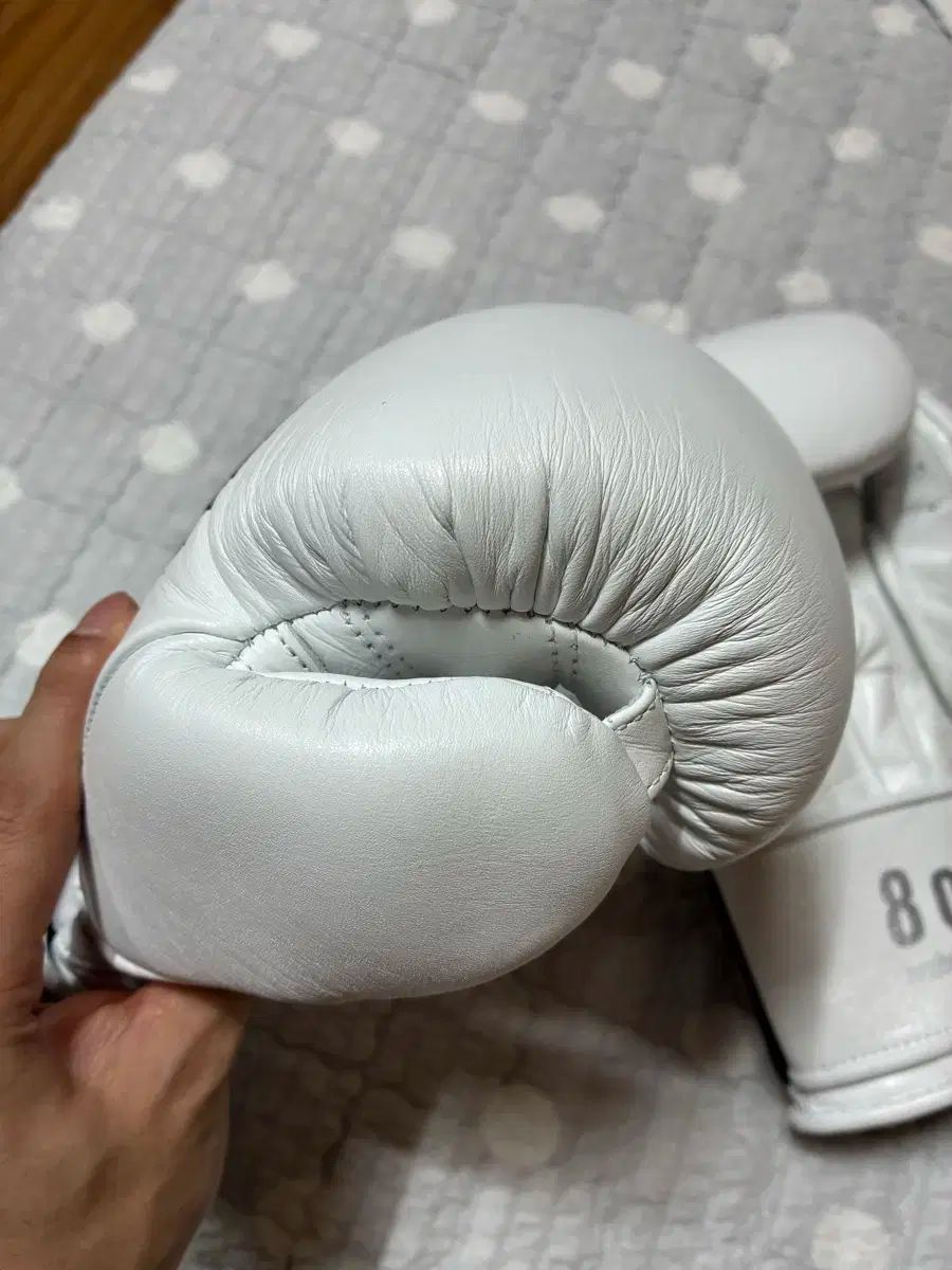 Winning ボクシンググローブ 8オンスマジックテープ ホワイト Winning