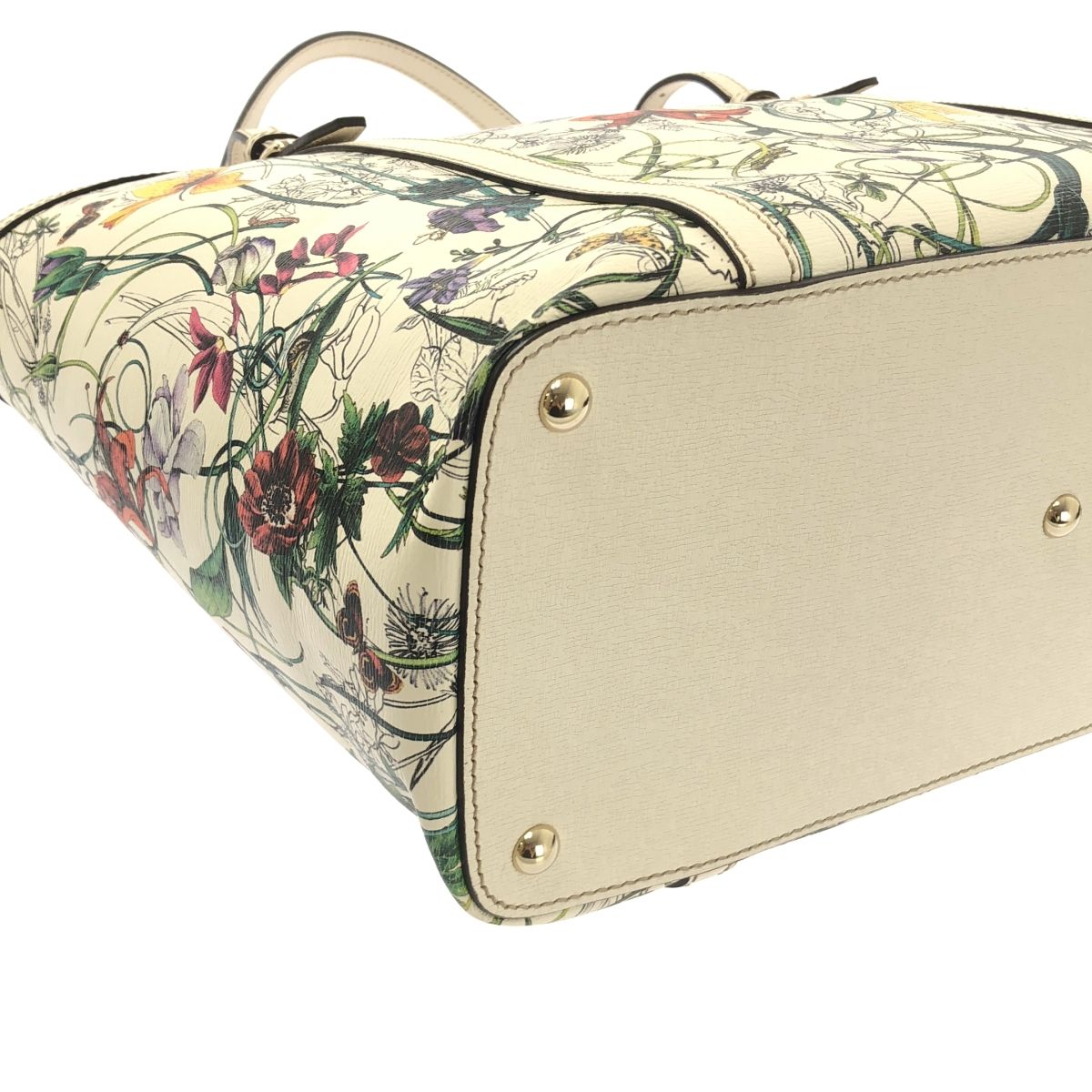 GUCCI グッチ　トートバッグ　フローラ　花柄　ホワイト GUCCI（トートバッグ）のフリマアイテム一覧