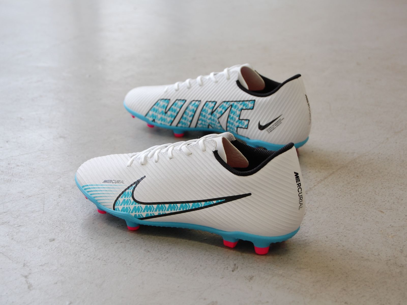 NIKE Mercurial Vapor 15 Club FG/MG White/Baltic Blue/Pink Blast