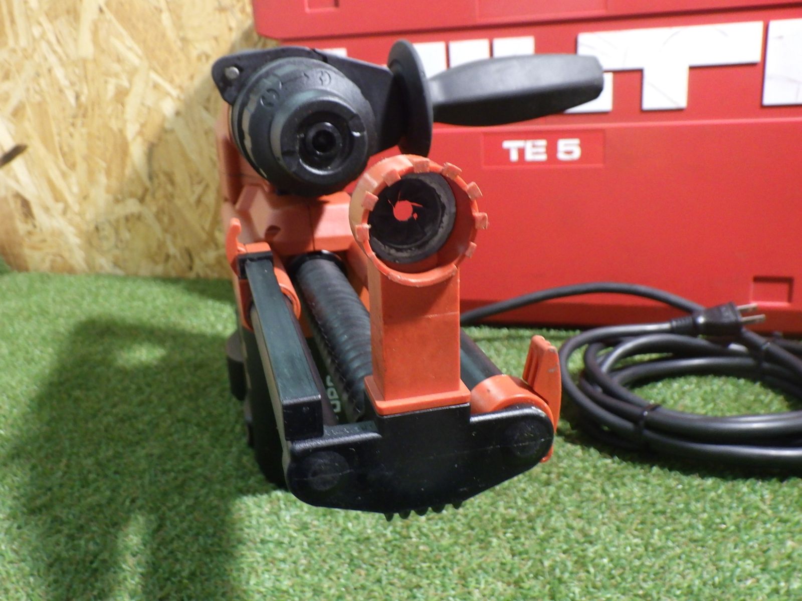 集じんシステム HILTI ヒルティ TE5 ロータリーハンマードリル TE5-DRS 集塵システム コード式 ケース付き 品