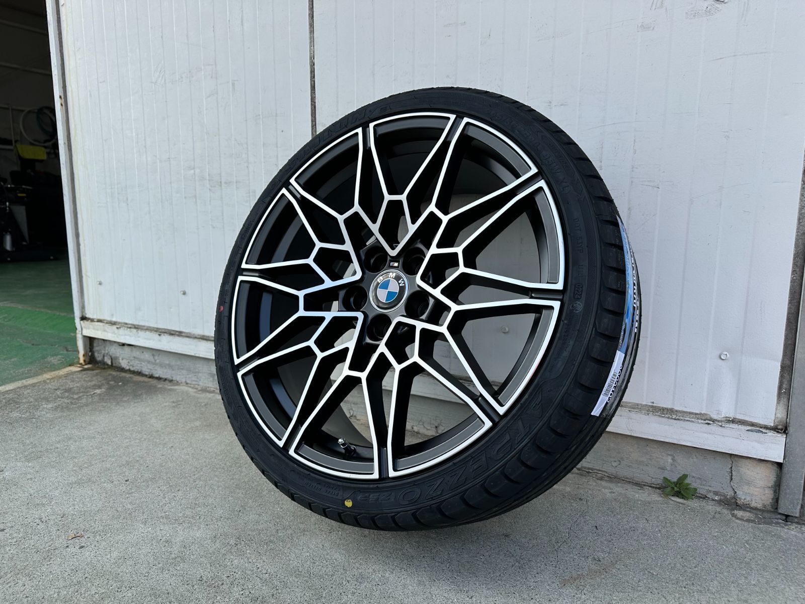 G12