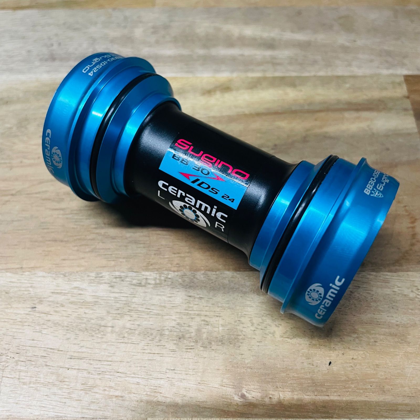 美品】 スギノ BB30-IDS24 シマノ24mm軸 変換 セラミック