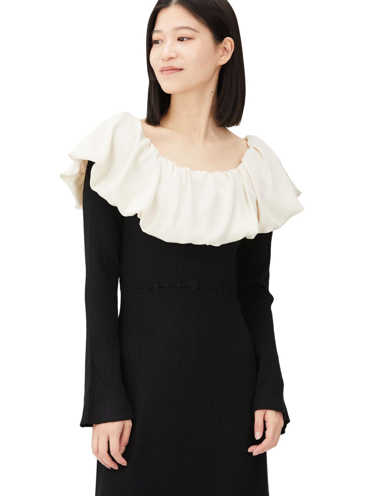 デコルテバルーンタイトニットワンピース