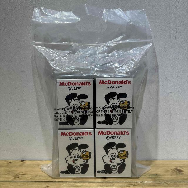 VERDY x McDonald's Vick Collector's Set (4体セット) ヴェル