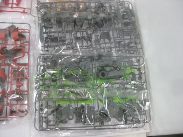 未組立 プラモデル 1 100 サザビー Ver Ka 機動戦士ガンダム 逆襲のシャア MSN 04 SAZABI バンダイ 折り紙セット ジェニー