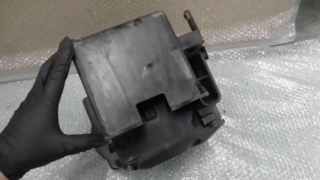FX400R ZX400D-303xxx の エアクリーナーボックス:#1756254330