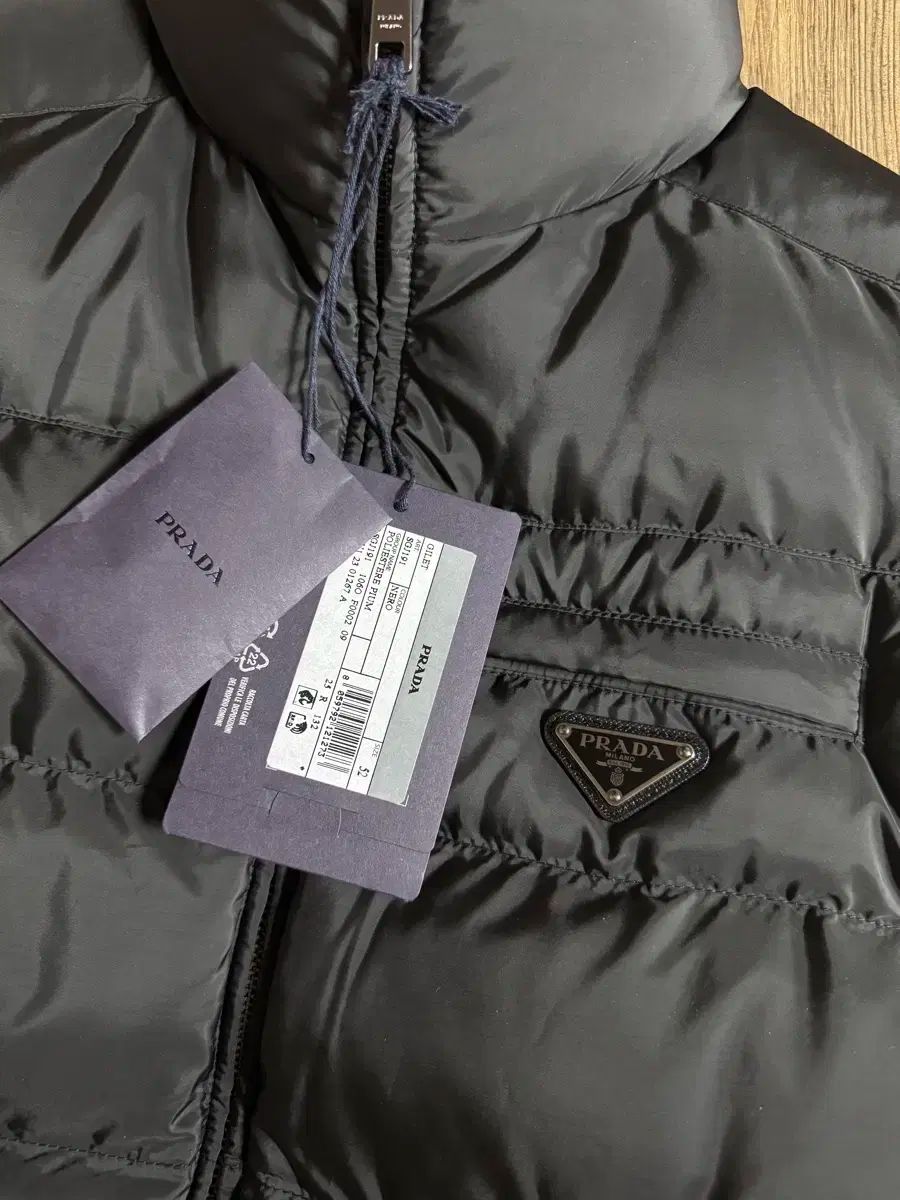 PRADA プラダ sgj191 ダウンジャケット ベスト 黒 52