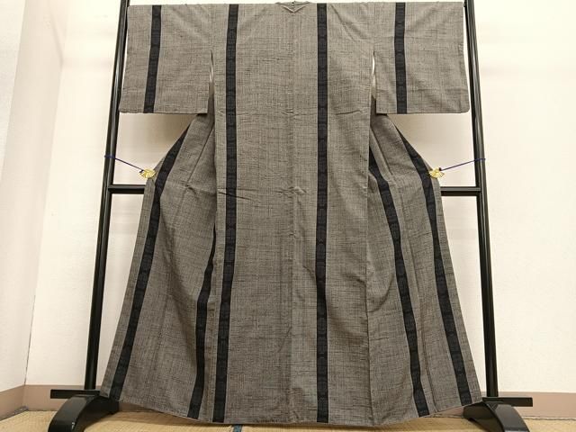 平和屋着物○本場結城紬 重要無形文化財 遠州椿 やまと誂製 正絹 逸品  