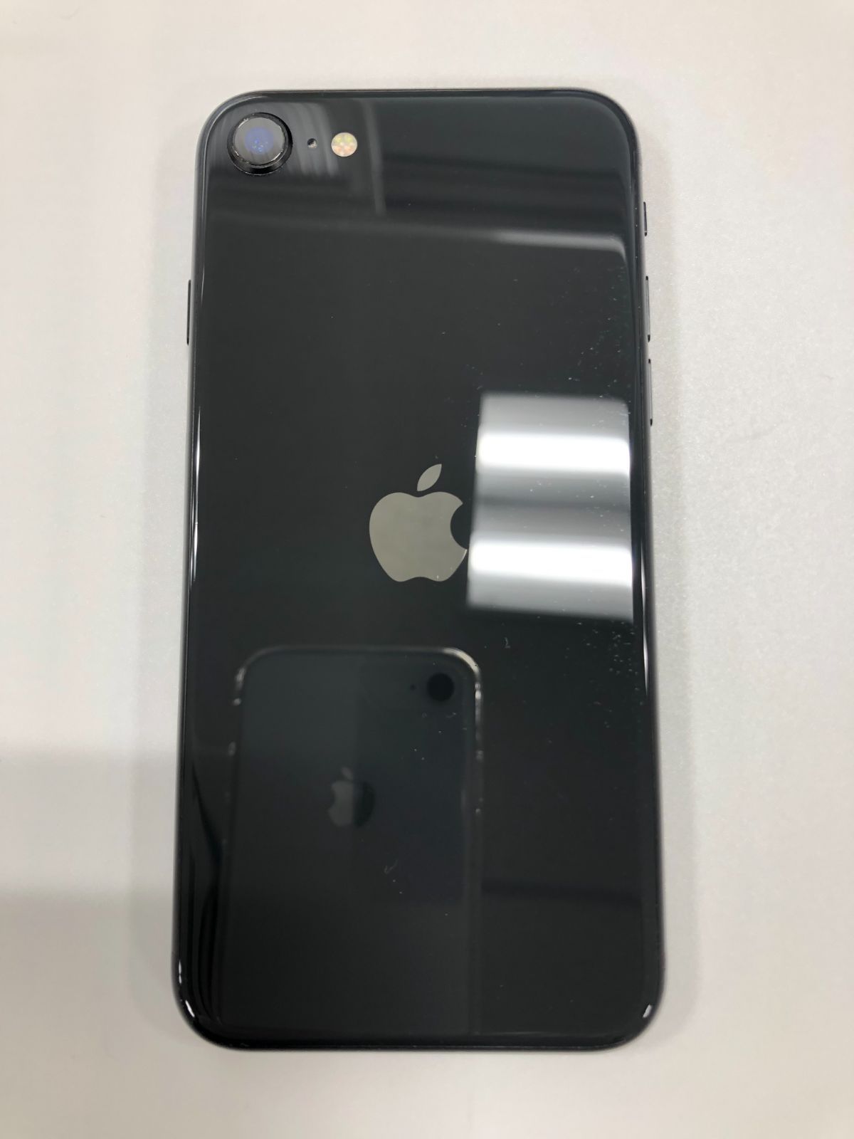 【中古】iPhone SE 第2世代 (SE2) 64GB ブラック バッテリー93％ 〇 SIMフリー