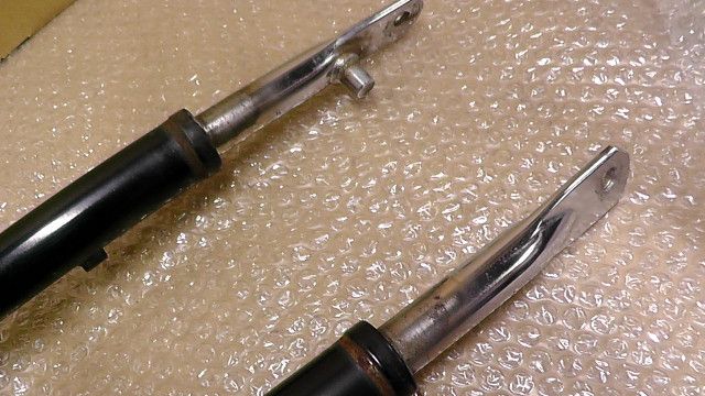 の フロントフォーク