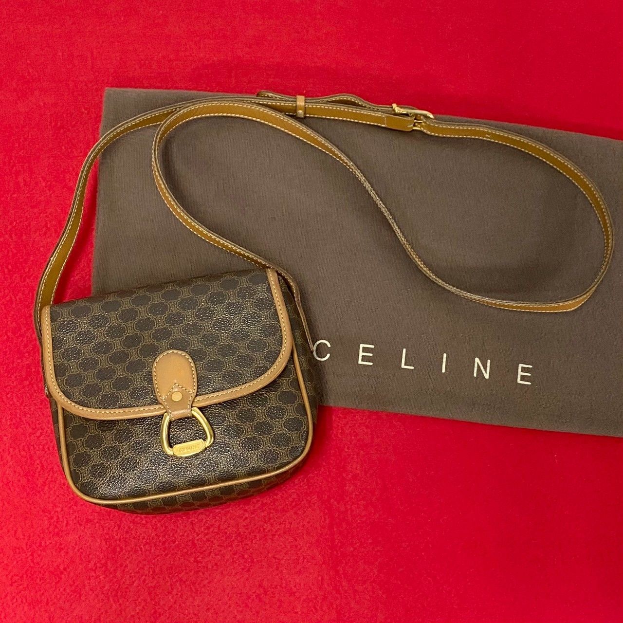 【極美品/希少】CELINE フラップショルダーバッグ トリオンフロゴ マカダム CELINE セリーヌ マカダム トリオンフ レザー ショルダーバッグ