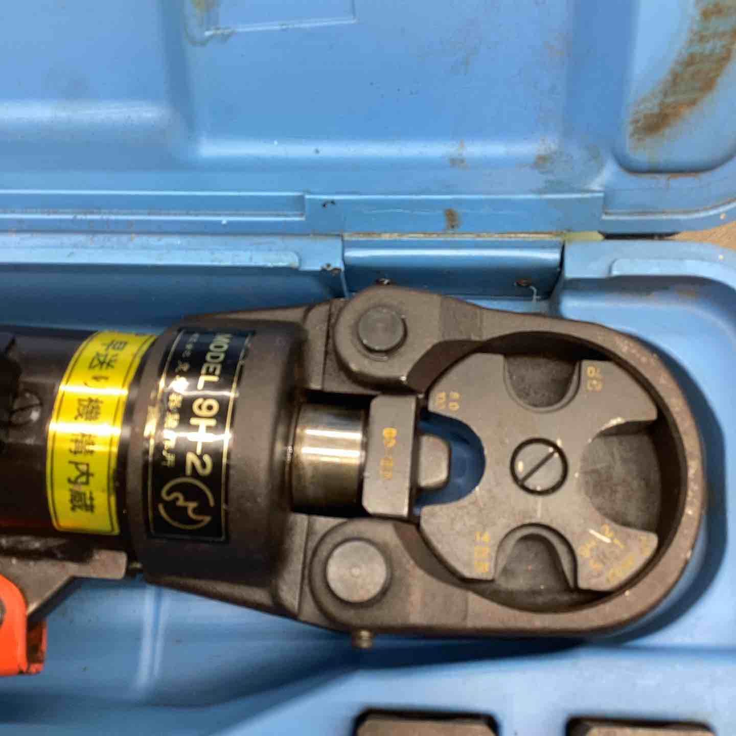バイク ☆泉精器(IZUMI) 手動油圧式圧着工具 9H-2【川口店】