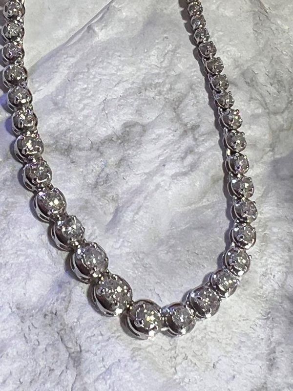 ご予約品28万円☆ダイヤモンド3CTテニスネックレス☆美しい輝き 