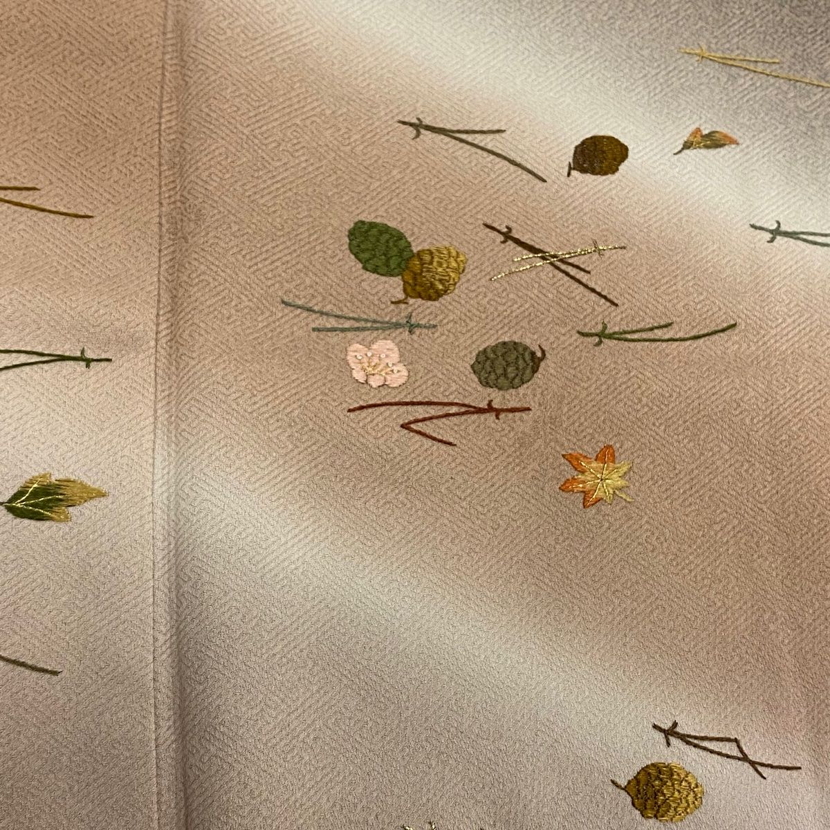 松笠 刺繍