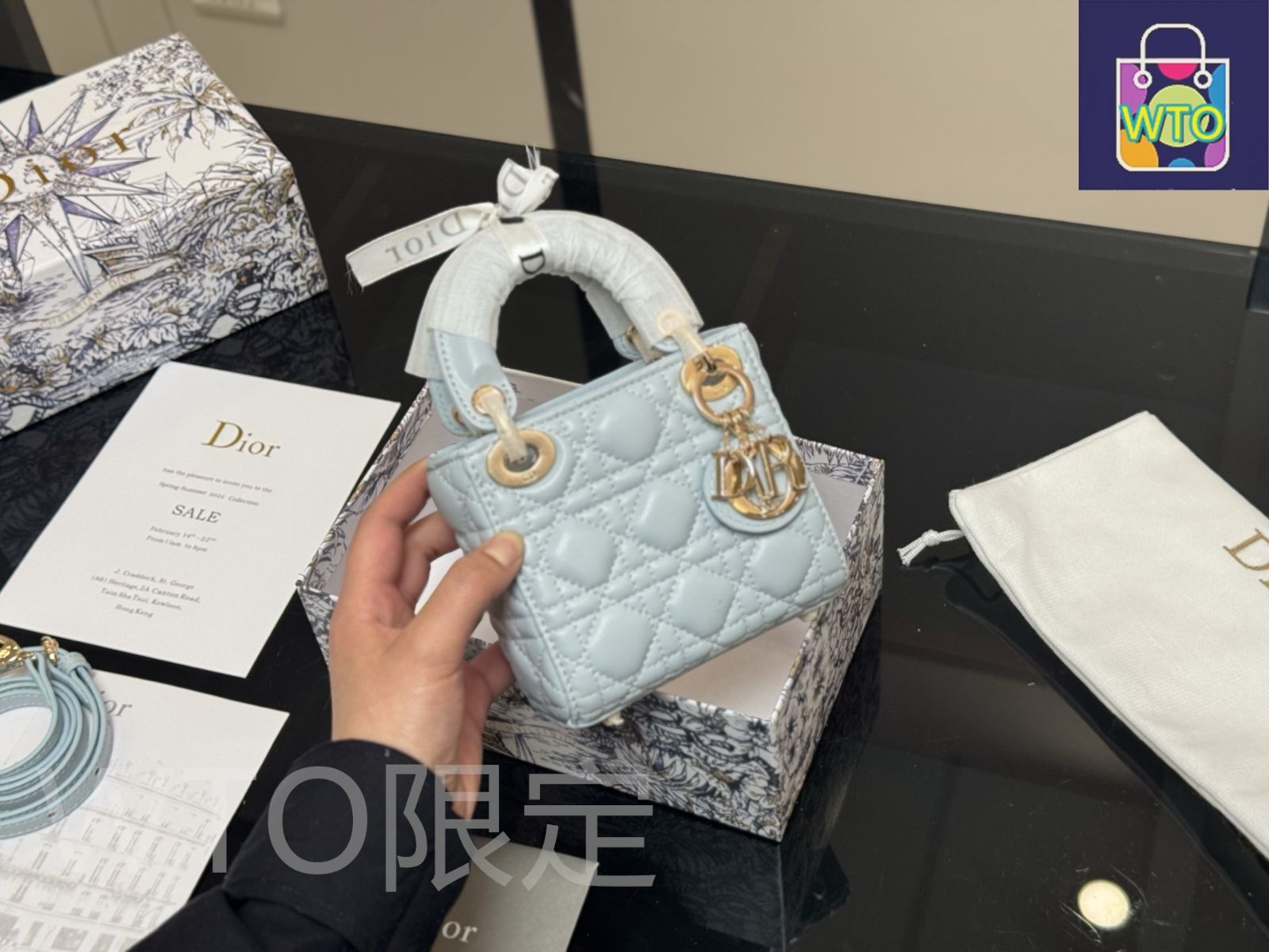 国内発送【エレガントで可愛いサイズ】Lady Dior バッグ ミニ 今日特価】Dior Mini Lady Dior Bag / ディオール ミニ レディー