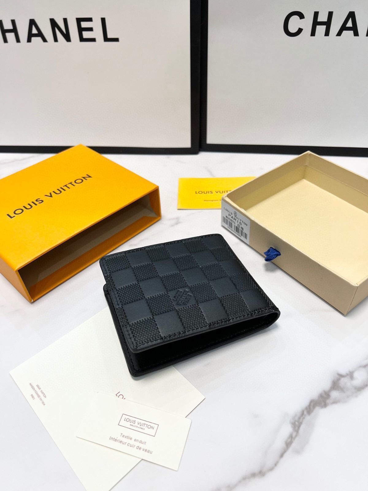 黒色の短い財布 全国送料無料