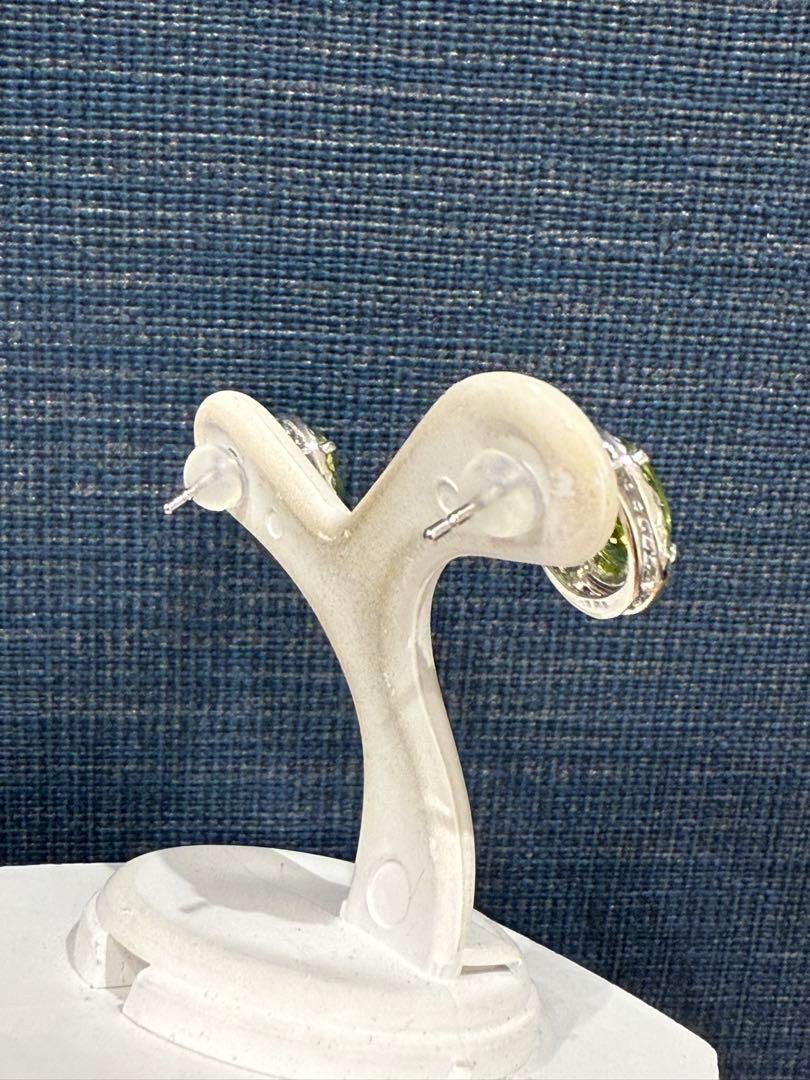 【新品】Ptペリドット2.43ctダイヤ0.30ctピアス 新品】Ptペリドット2.43ctダイヤ0.30ctピアス - メルカリ