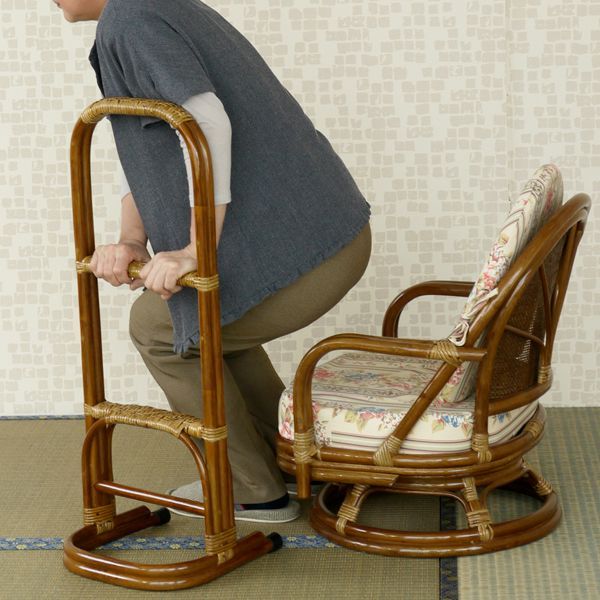 立ち上がり補助手すり 2704