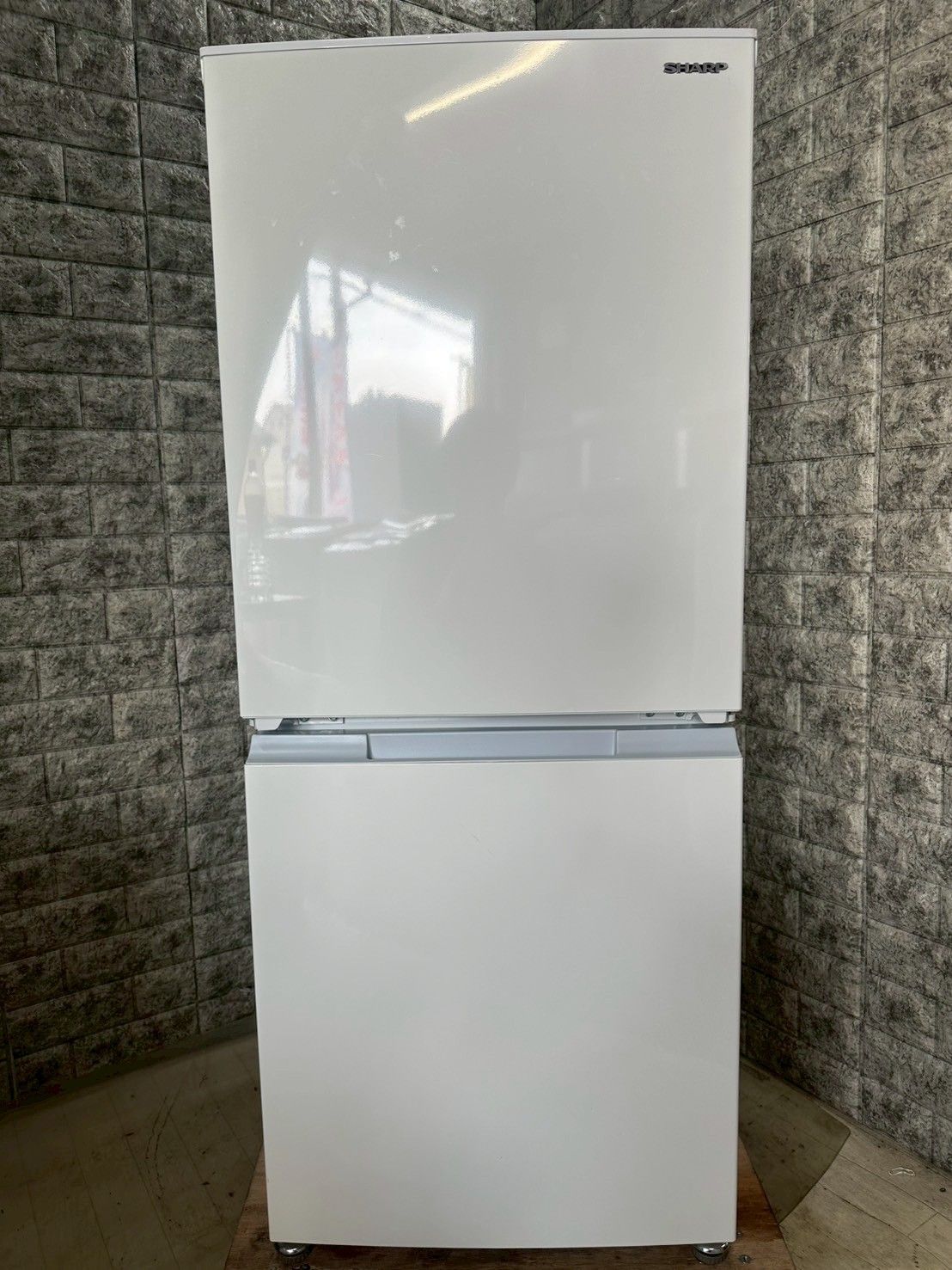 大阪送料無料☆3か月保障付き☆冷蔵庫☆シャープ☆2ドア☆2022年☆SJ
