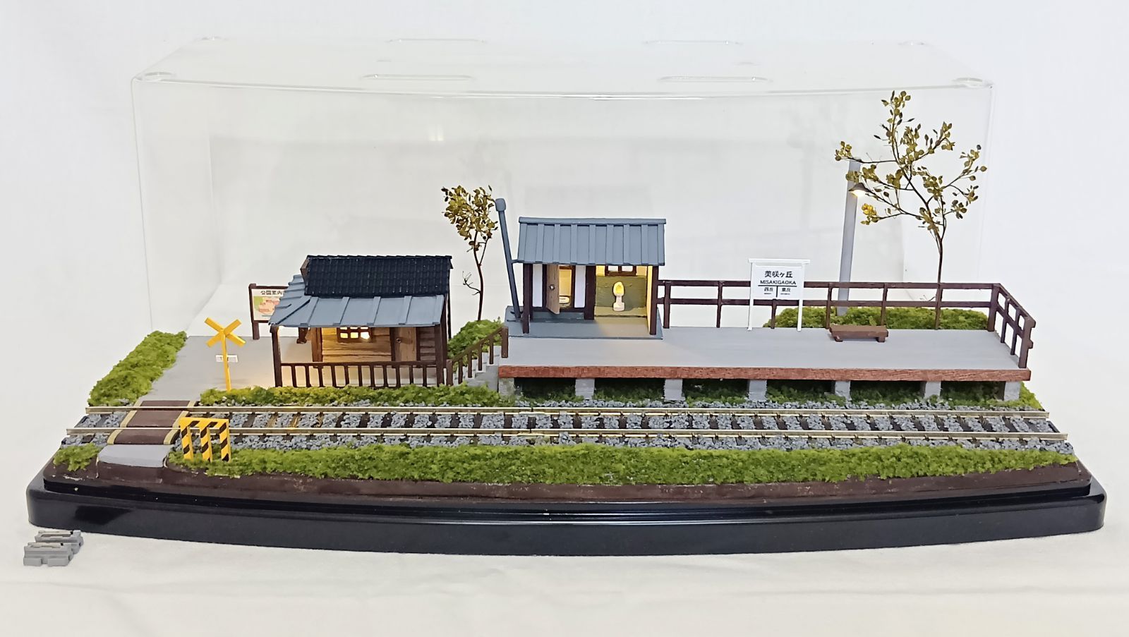 車両展示台 KATOユニトラック線路使用