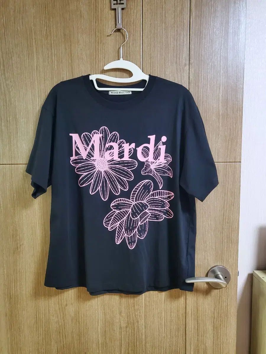 Daikanyama Mardi Mercredi バラ刺繍Tシャツ