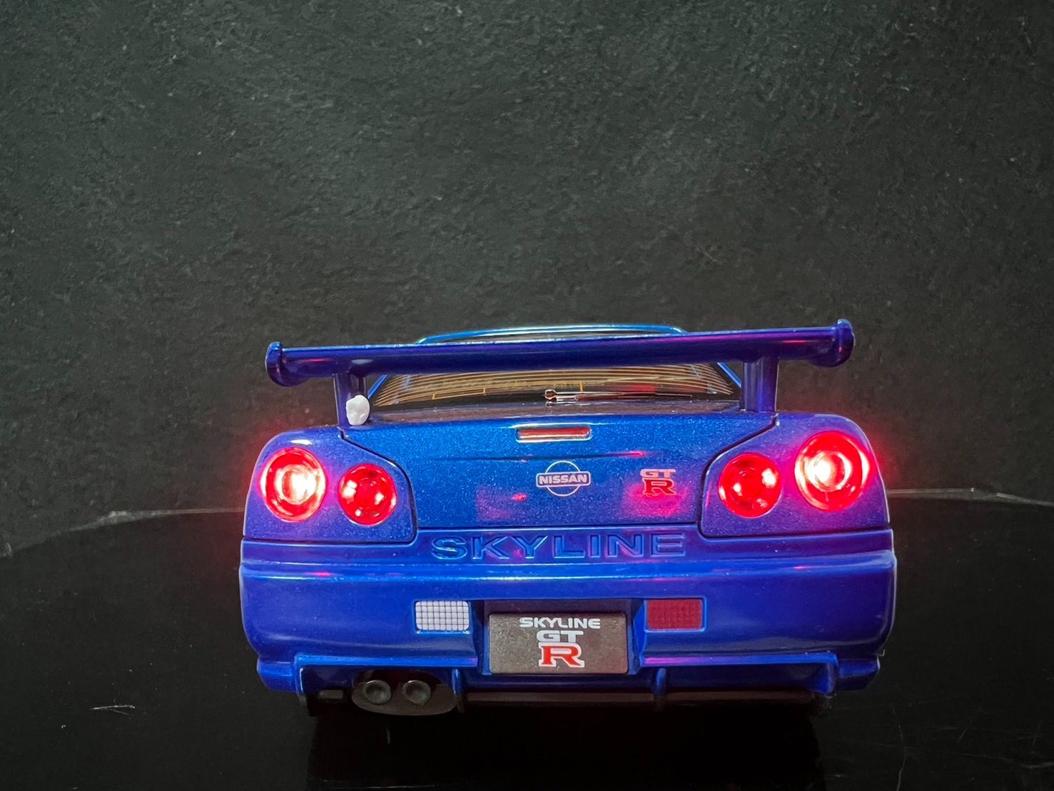 スカイラインGTR R34　日産 1/24 ミニカー 青 H179 スカイラインGTR R34 日産 1/24 ミニカー 青 H179 - メルカリ
