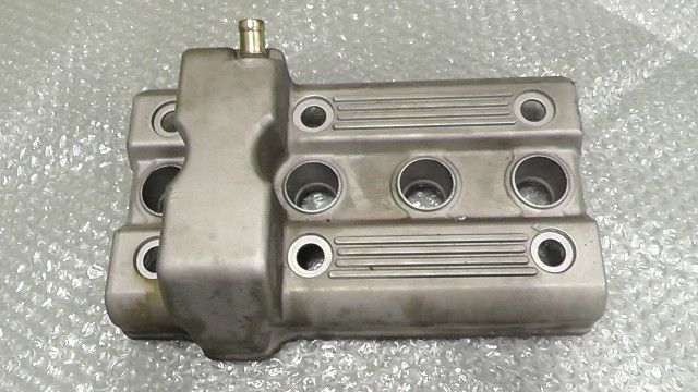 【鏡面仕上】 ジェイド250 シリンダーヘッドカバー JADE250 MC23. 鏡面仕上】 ジェイド250 シリンダーヘッドカバー JADE250 MC23