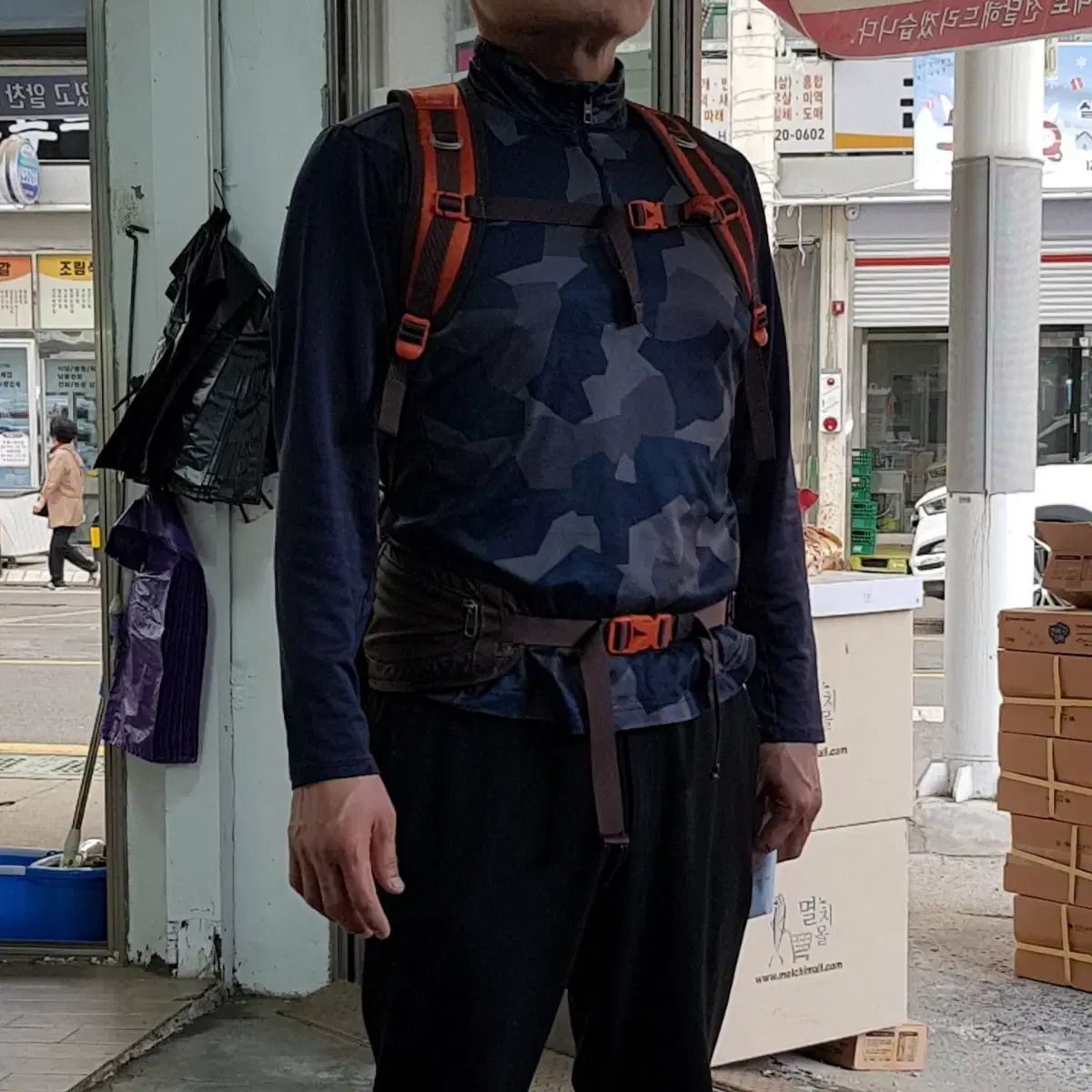 トレッキング