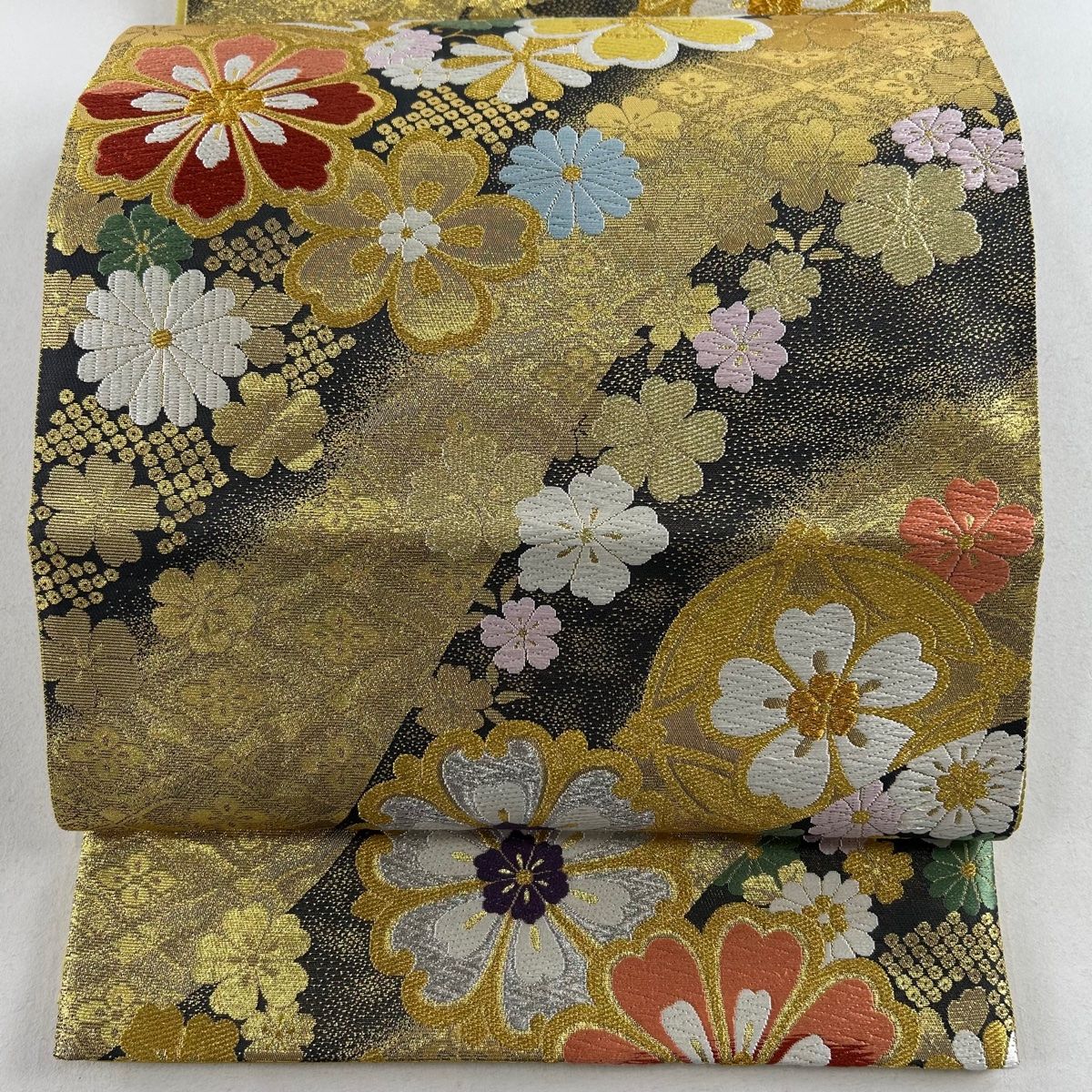 袋帯 美品 秀品 振袖向き 草花 七宝 唐織 金糸 金色 六通 正絹