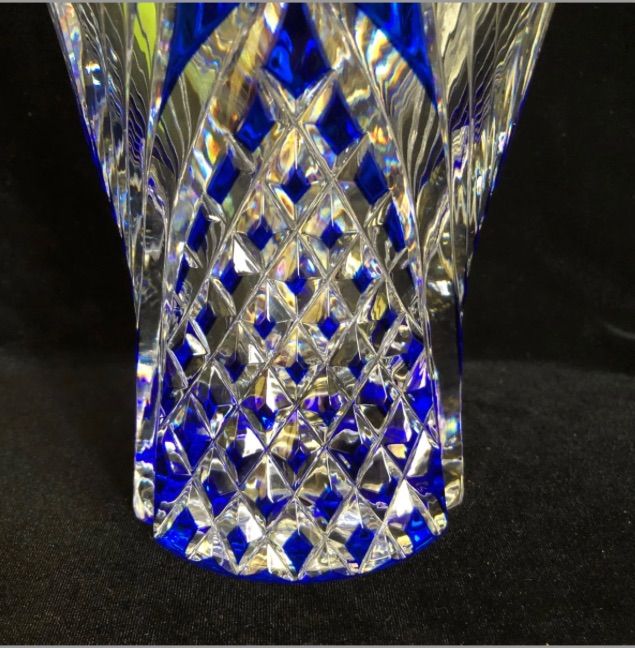 希少 未使用 HOYAクリスタルガラス 花瓶 フラワーベース 青被切子 高さ30.5cm 重厚 - メルカリ